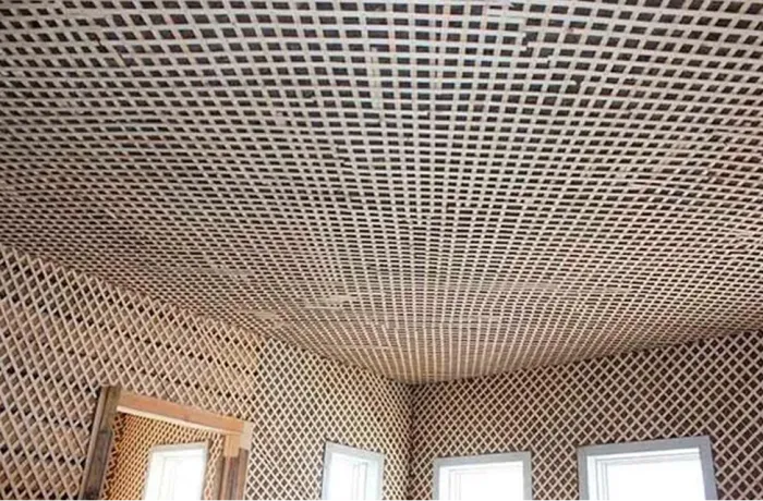 Сушка потолков из дранки