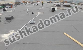 Просушка плоской крыши с гидроизоляцией из полимочевины